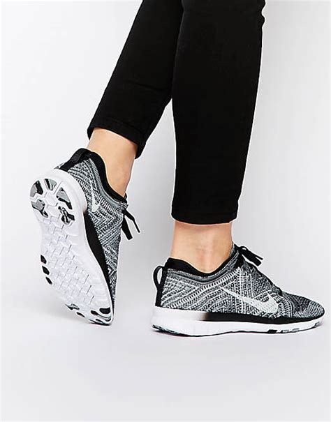 nike free tr 5 flyknit damen schwarz|nike free tr flyknit women's.